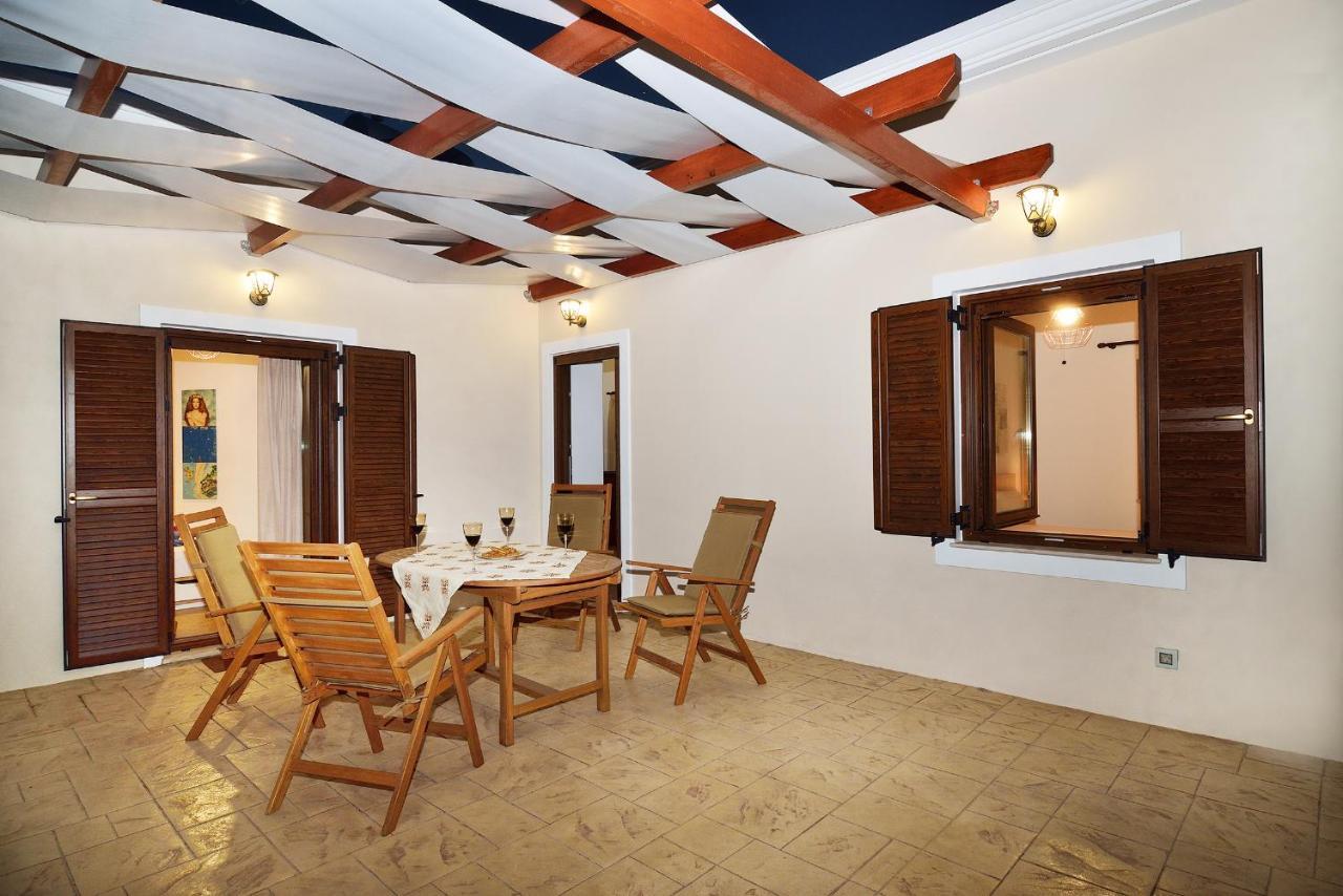 Anna 'S House - Garden Cottage In Kissamos Luaran gambar