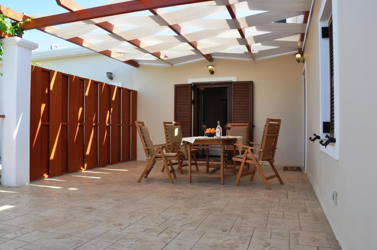 Anna 'S House - Garden Cottage In Kissamos Luaran gambar