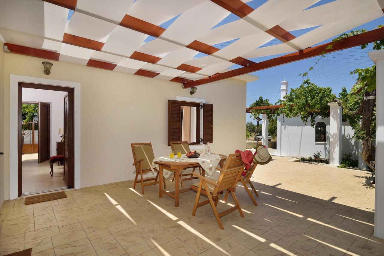 Anna 'S House - Garden Cottage In Kissamos Luaran gambar
