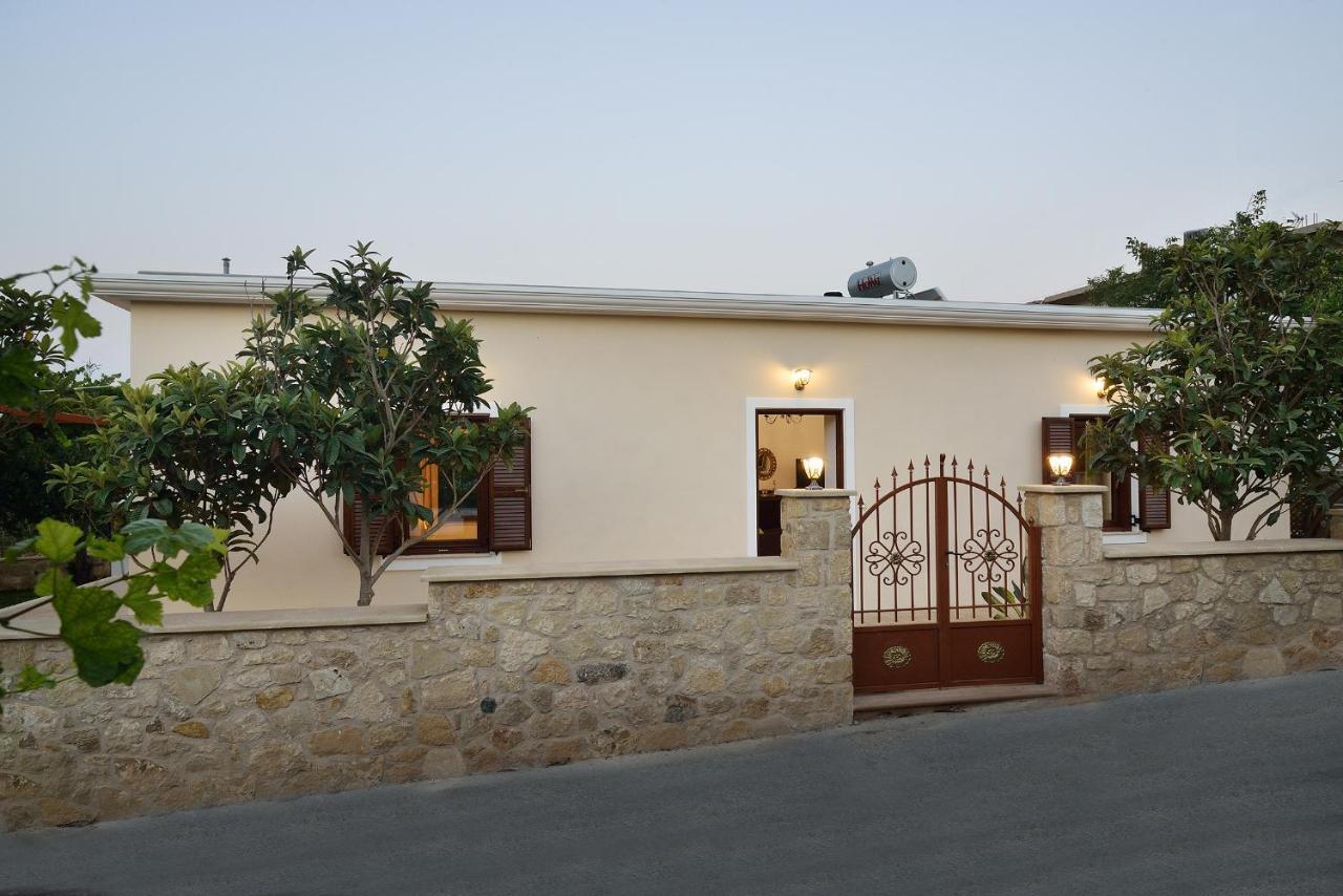 Anna 'S House - Garden Cottage In Kissamos Luaran gambar